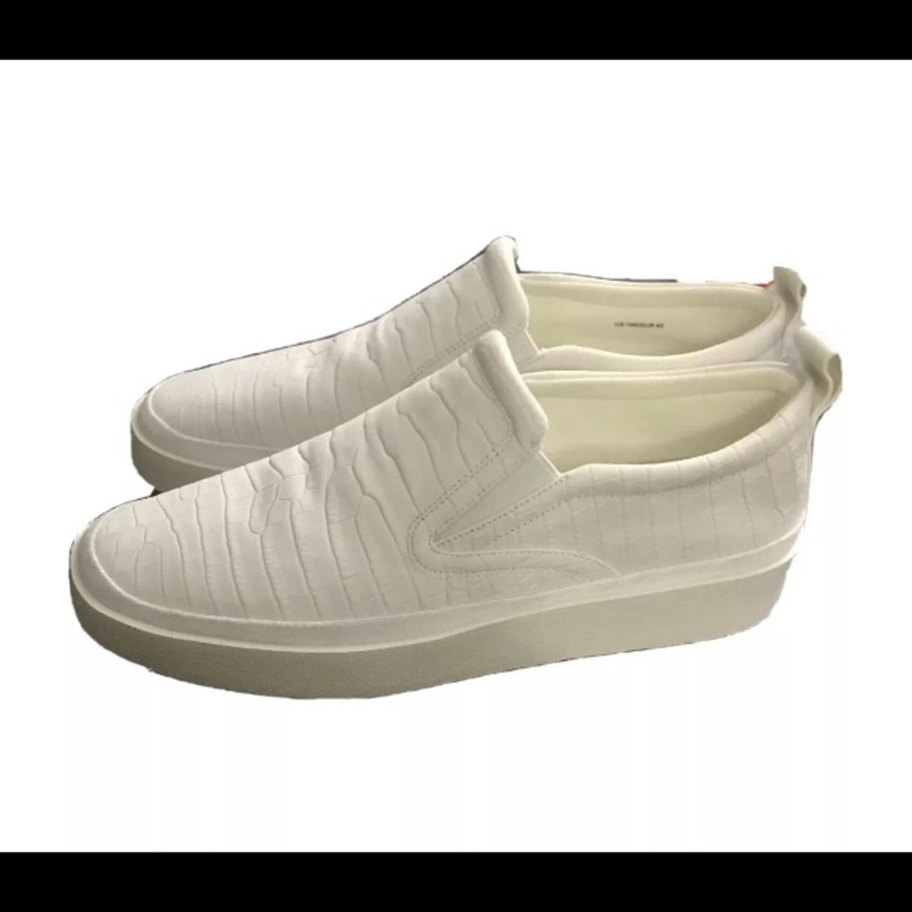 VIA SPIGA Women's Markie Slip-on Platform sneakers alligator print Gray 10M B2